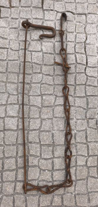 Antiga Corrente em Ferro para Lareira