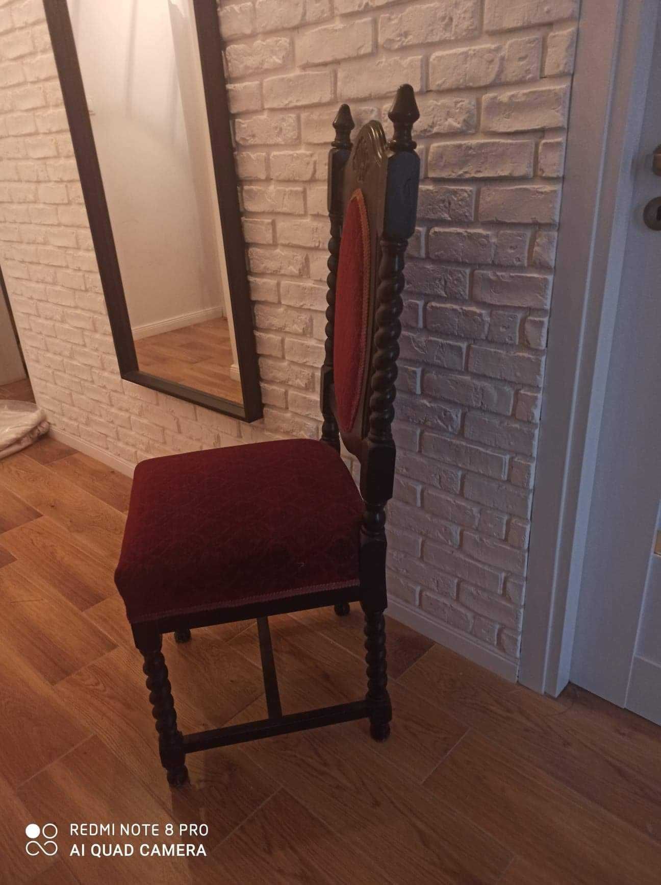 Krzesła w stylu Vinted