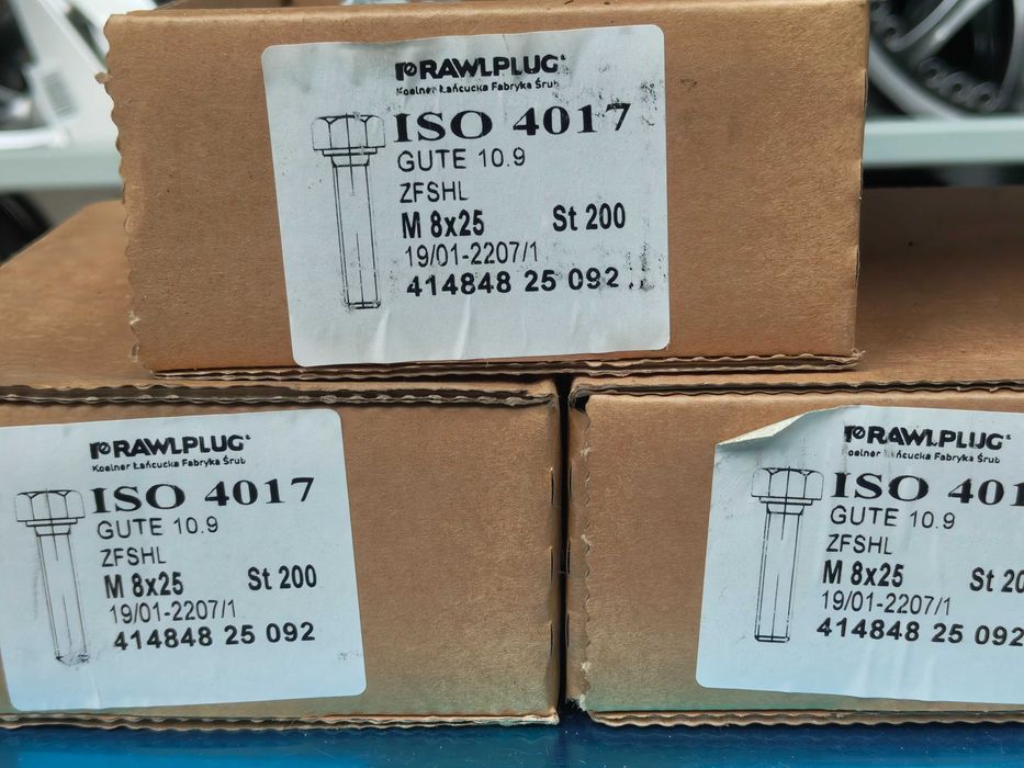 Śruby Rawlplug 8x25 600sztuk 8.3kg 10.9 twarde!
