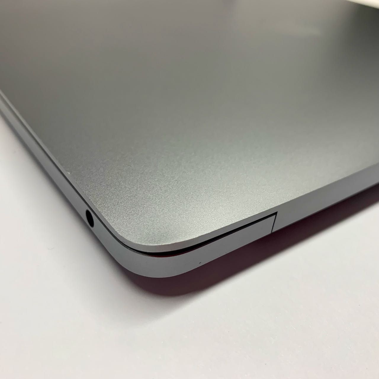 APPLE MacBook Pro 13” M1 / 8 GB RAM / 256 GB SSD / 2020 LAPTOP okazja
