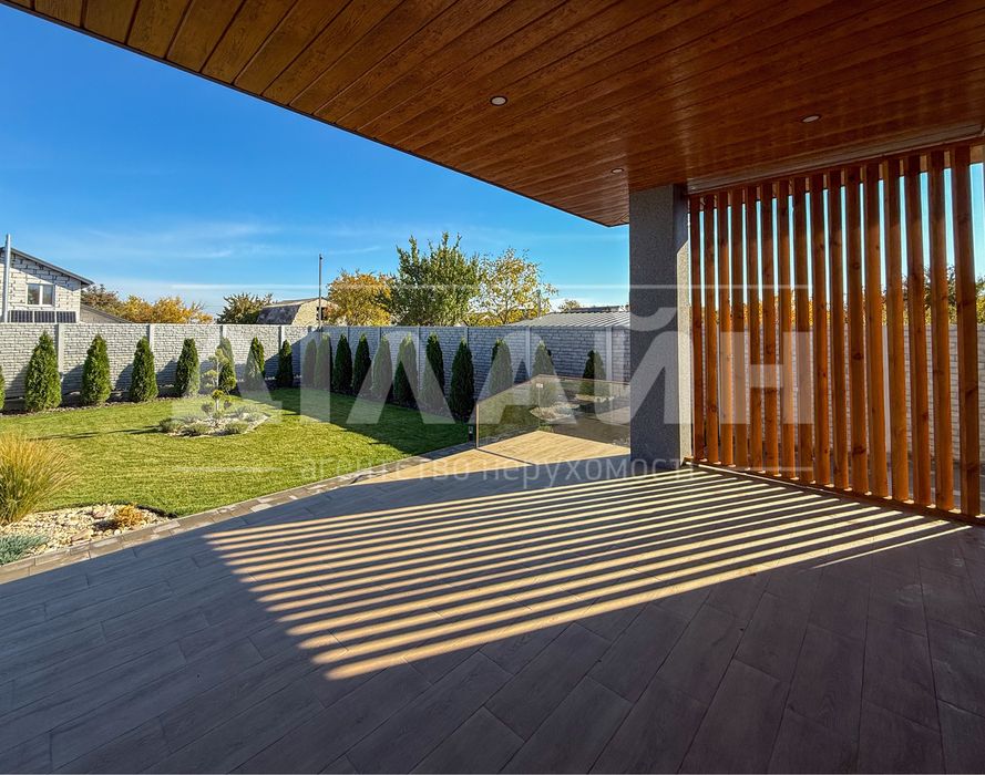 Новий казковий будиночок в гарному районі