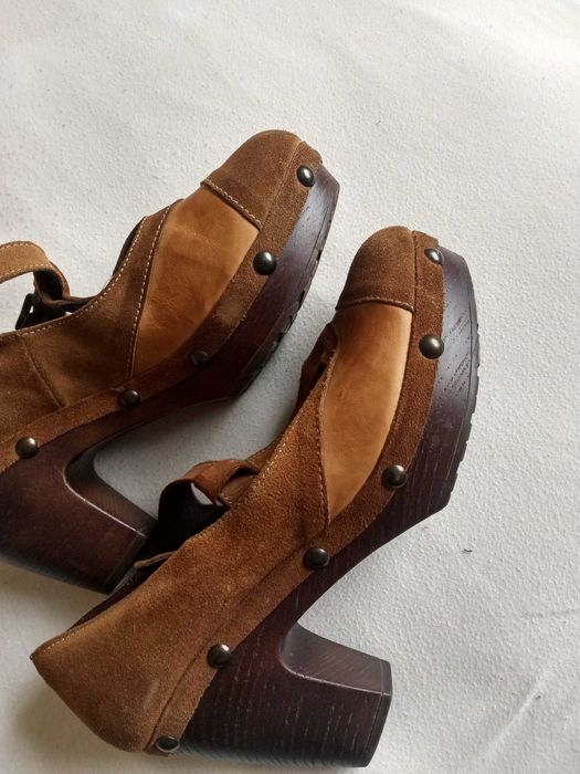 Sapatos e roupas trendy de senhora, tamanhos S, M,L e 39