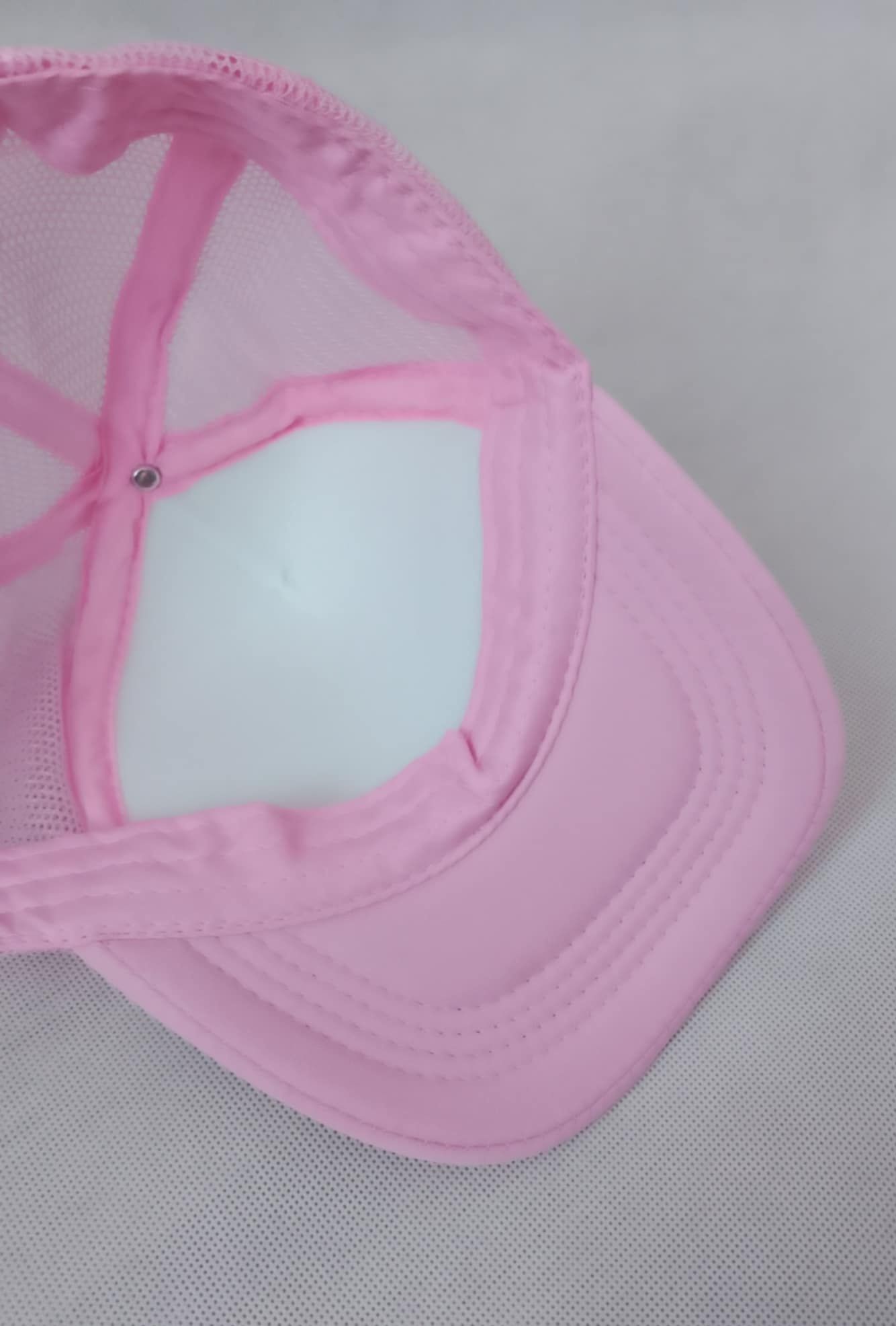 Dziewczęca czapka z daszkiem z postaciami z bajki Lilo i Stich