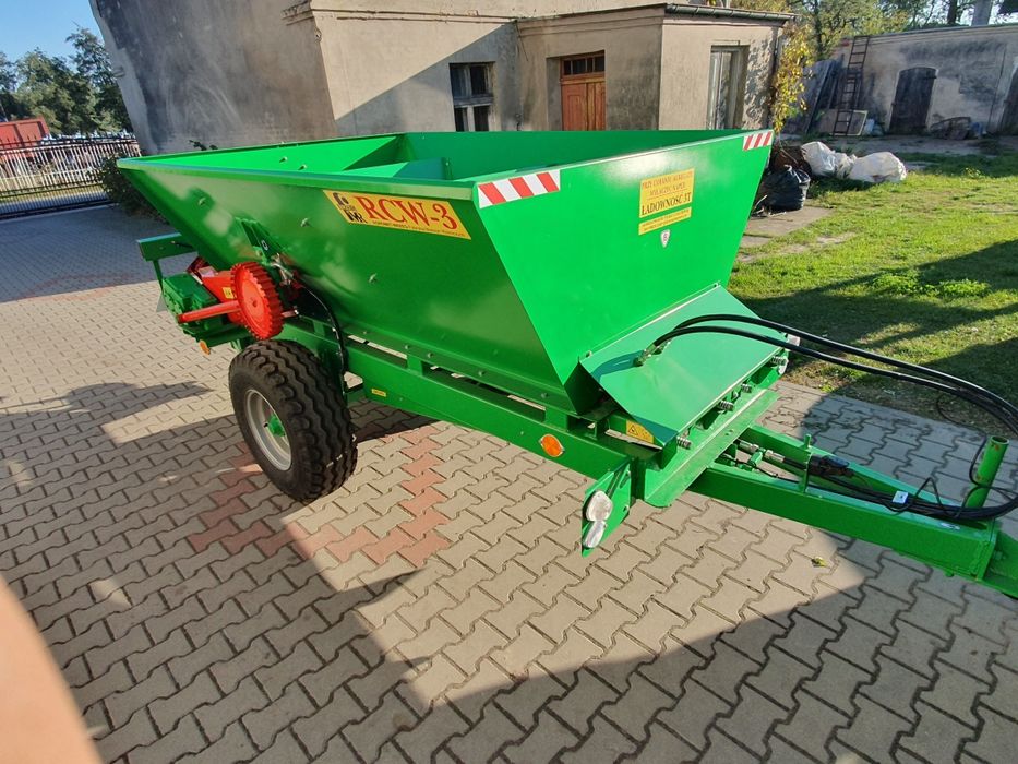 Rozsiewacz wapna piast rcw 3 łańcuchowy wapniarka Brzeg solarka rozrzu