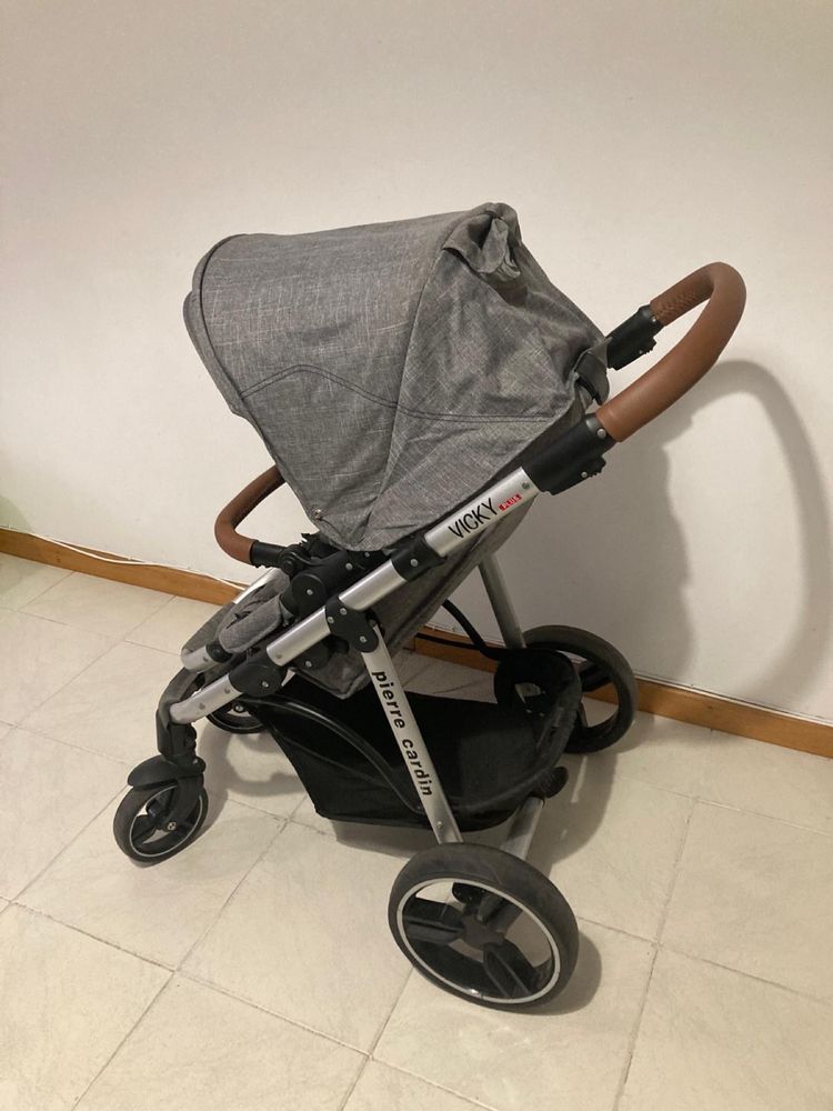 Carrinho para bebe pierre cardin