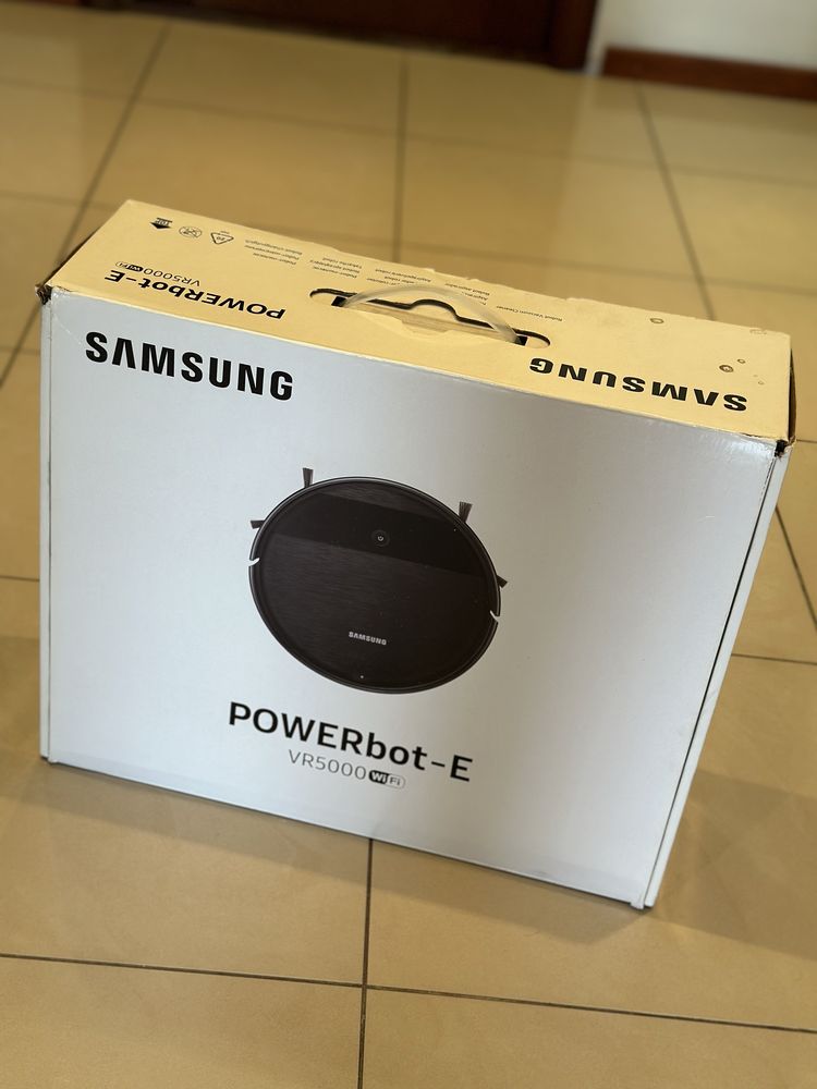 Samsung Робот-пилосос з вологим прибиранням