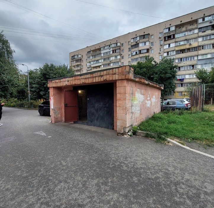 Продажа  комерческих помещений в спальных районах  Киева !!!