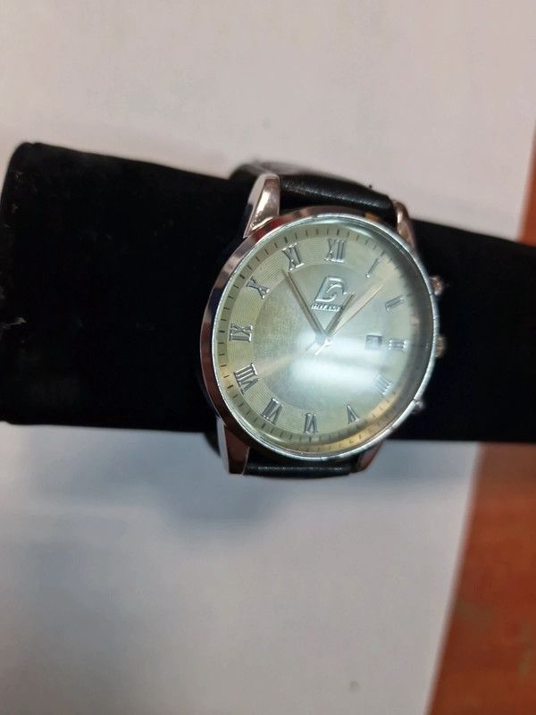 Męski srebrny zegarek nowy