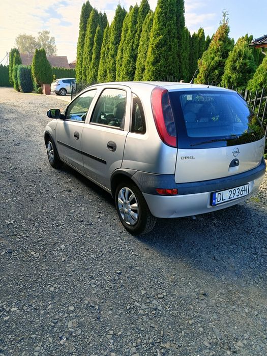 Ładny Opel Corsa C 1.0 b