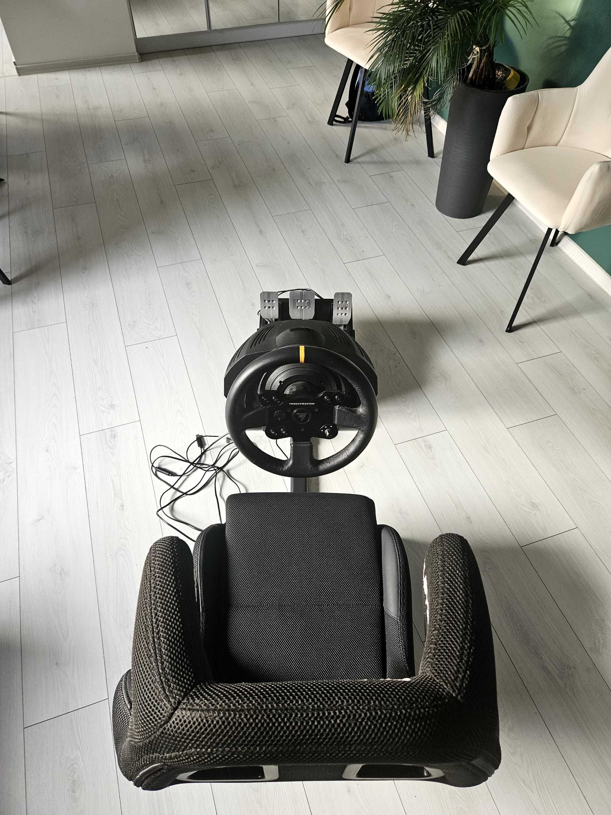 Thrustmaster TX leather edition 28 TLCM PLAYSEAT