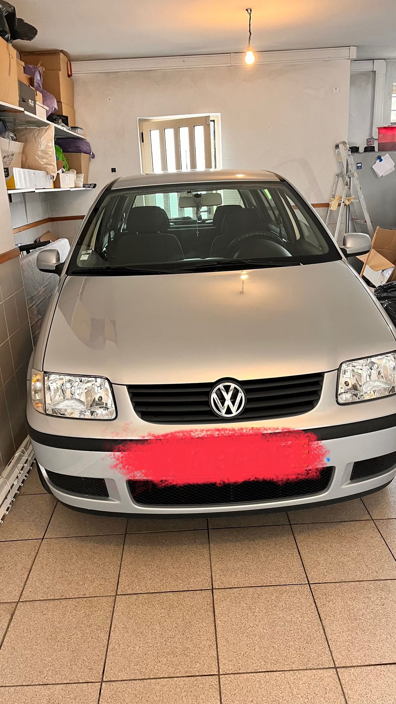 Carro em muito bom estado vw . Só com algumas marcas de uso.