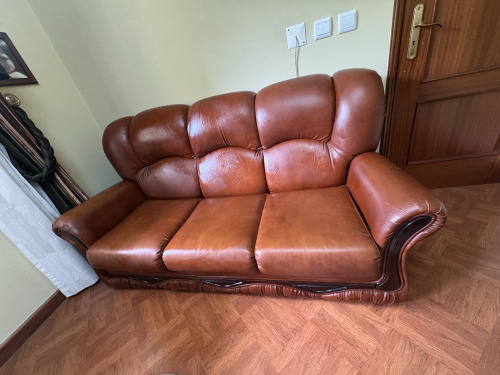 Sofá Cama de Três lugares castanho