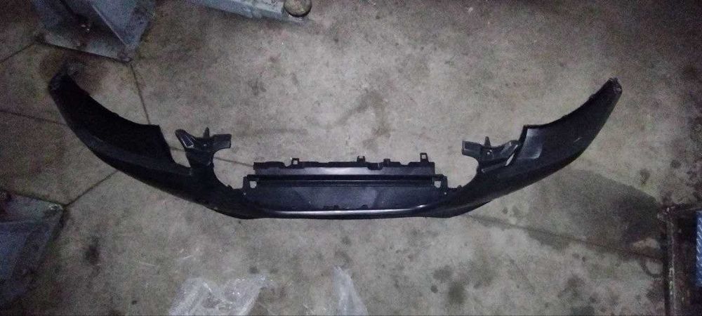 Бампер передній Пежо 301