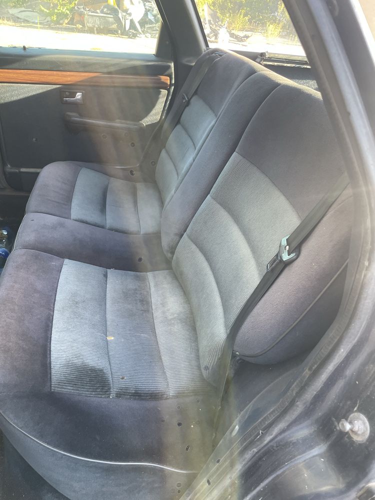 Audi   100   1.8