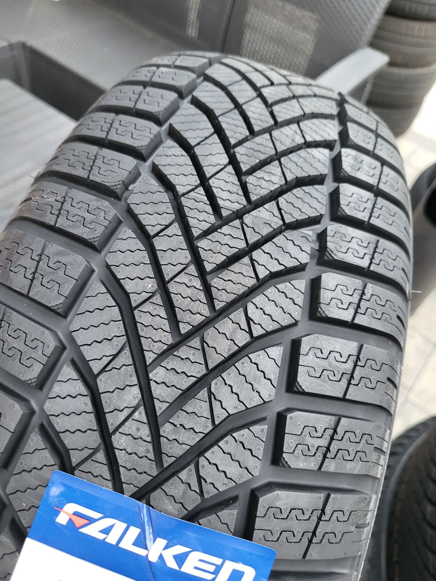 2024r Opony zimowe 215/60R17 100V XL Falken HS02 Eurowinter Montaż FV!