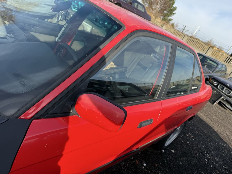 Kompletny pakiet  shadowline bmw e34 sedan rarytas listwy