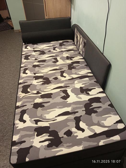 Łóżko jednoosobowe