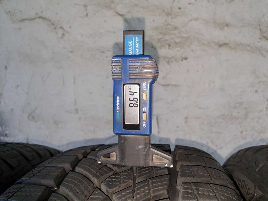 Cztery Opony zimowe 195/45R16 Goodyear UltraGrip Performance+ 8,7mm