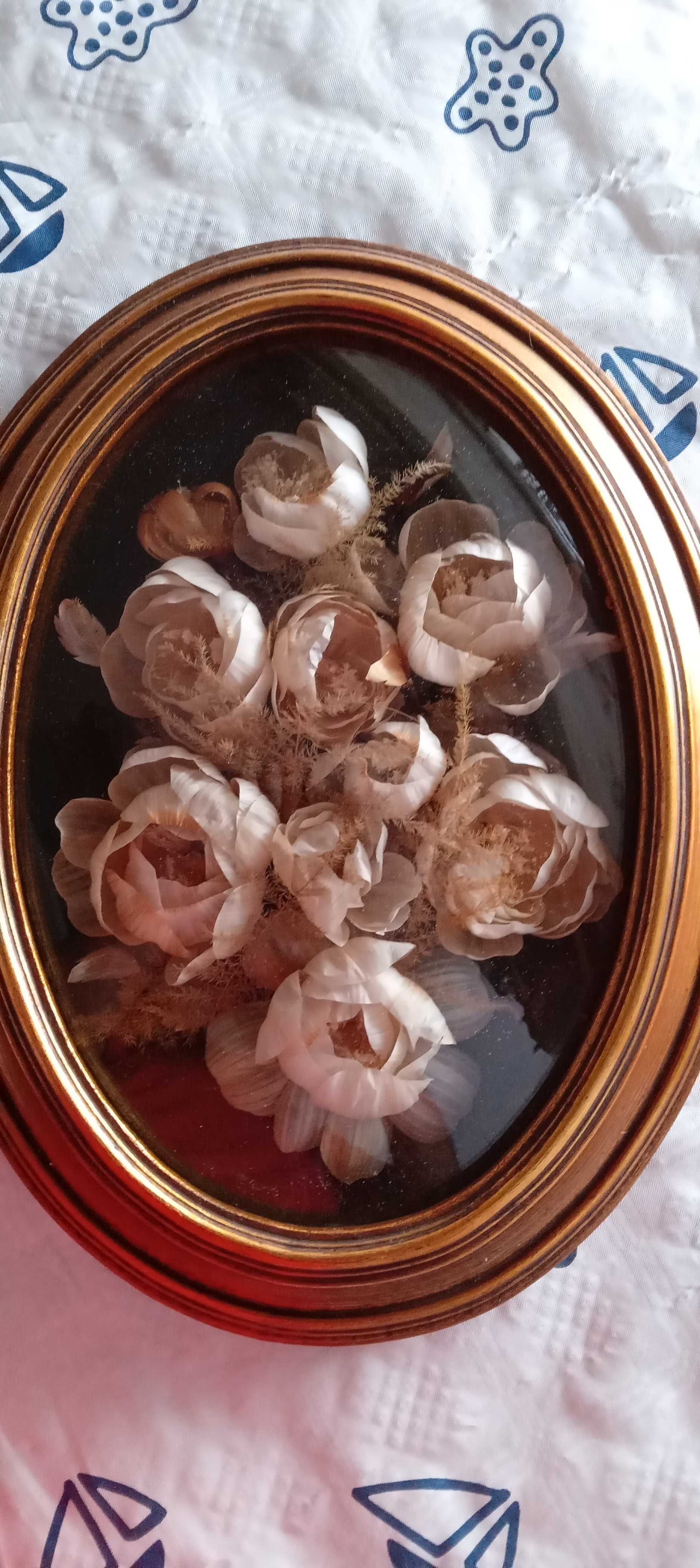 Flores Decorativas em moldura