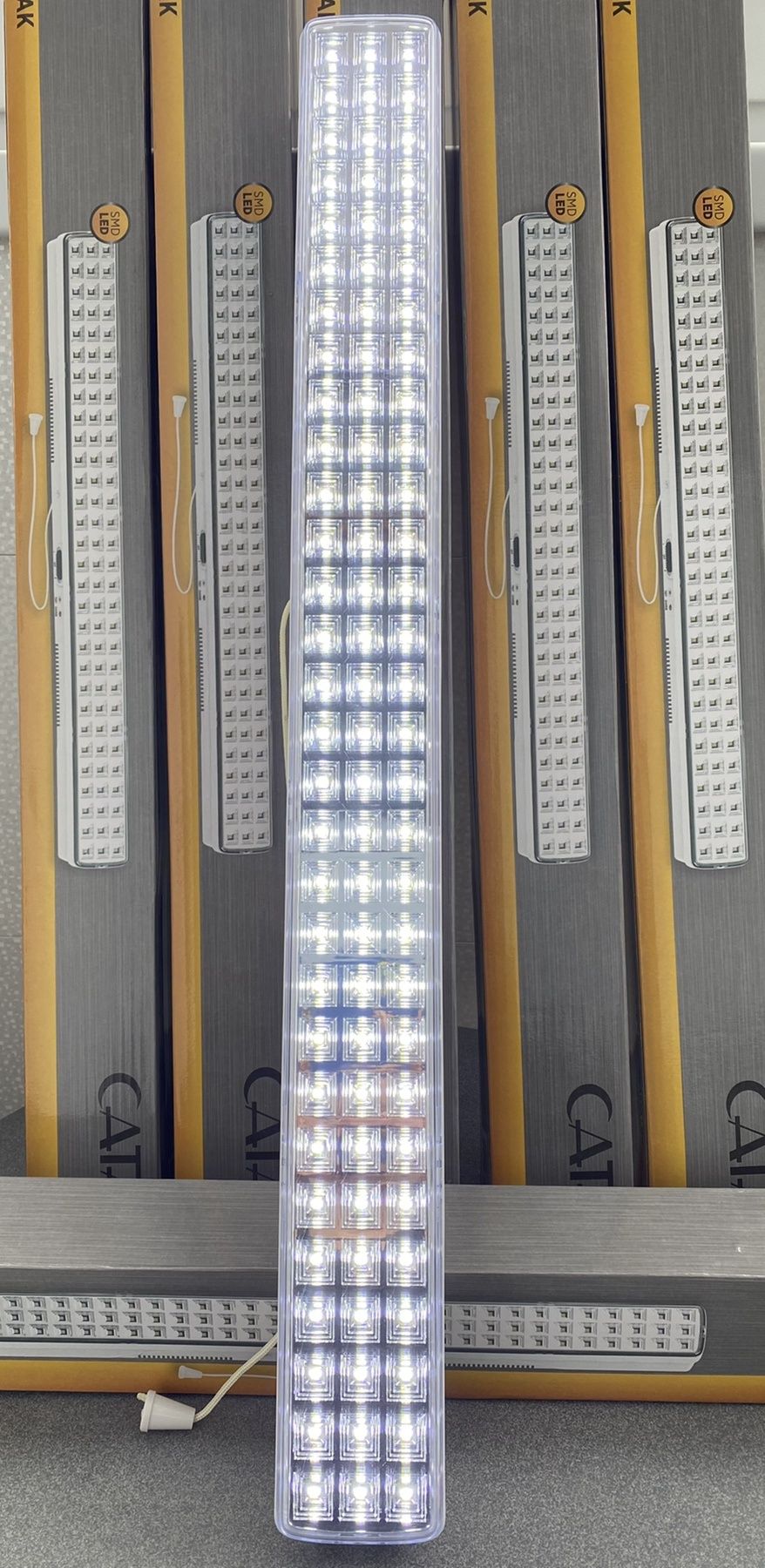 Новый аккумуляторный Led Светильник Cata аварийный, 90 LED