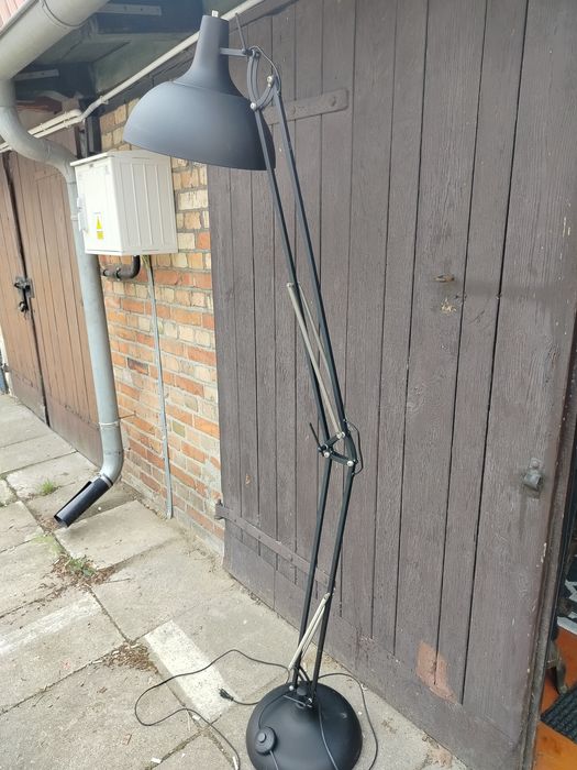 Lampa podłogowa 180 cm