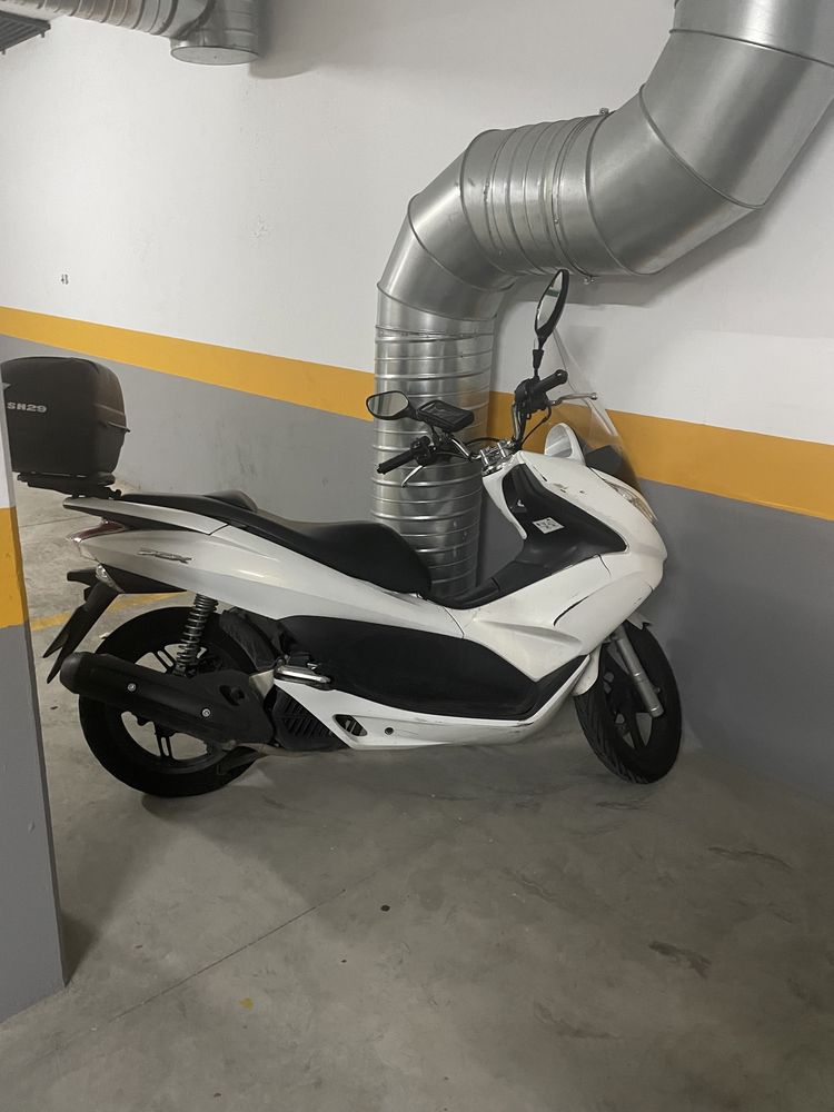 Honda PCX 125 com 36.500km