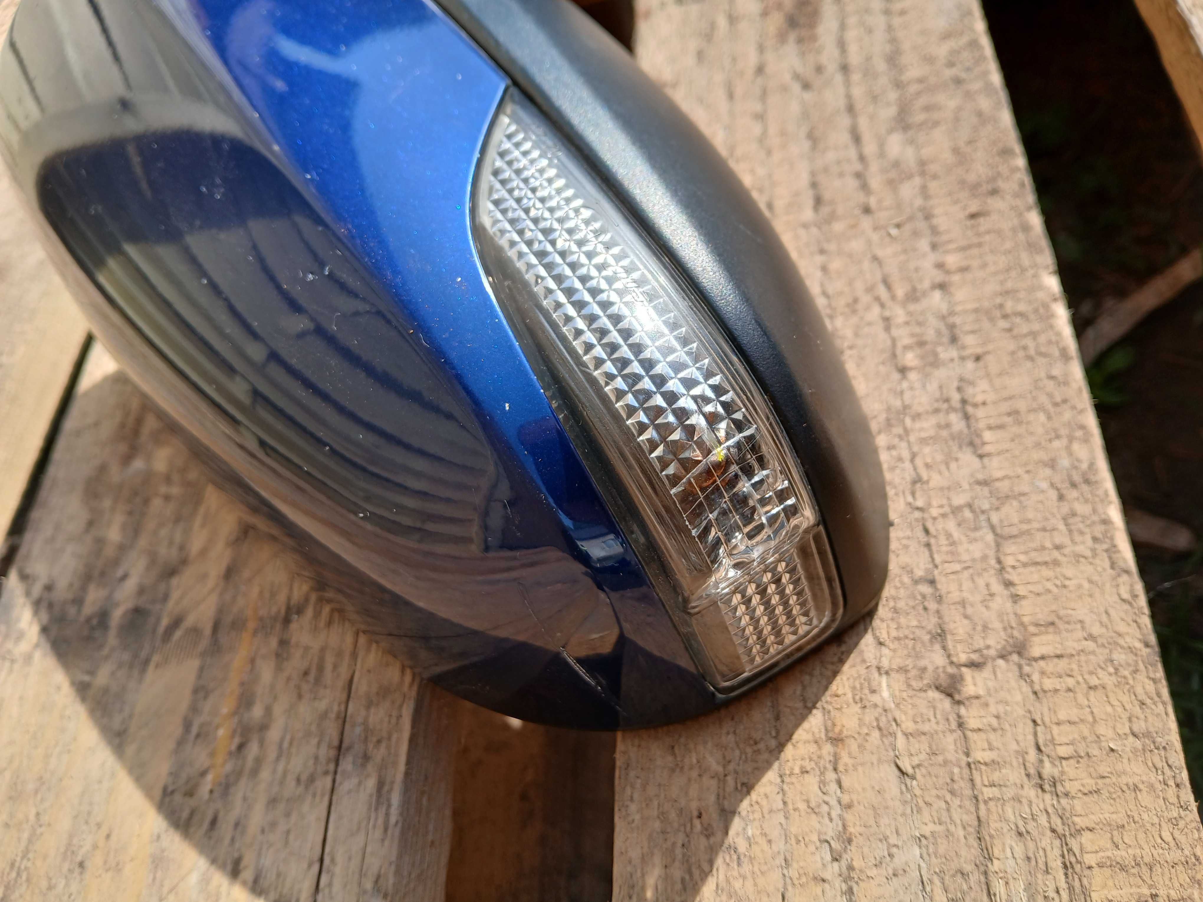 Lusterko prawe Toyota Avensis T29 9-pin kol 8T5 kierunek 15-18 UK