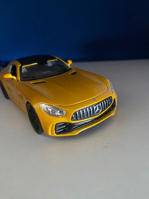 Carro colecionador ou brinquedo