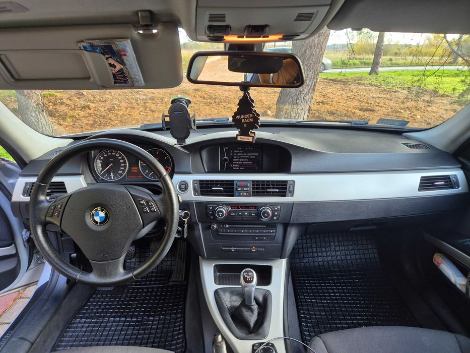 BMW E91 320D 163km, 2 kpl. kół, bi-xenon, panorama, opłaty do 07.2026