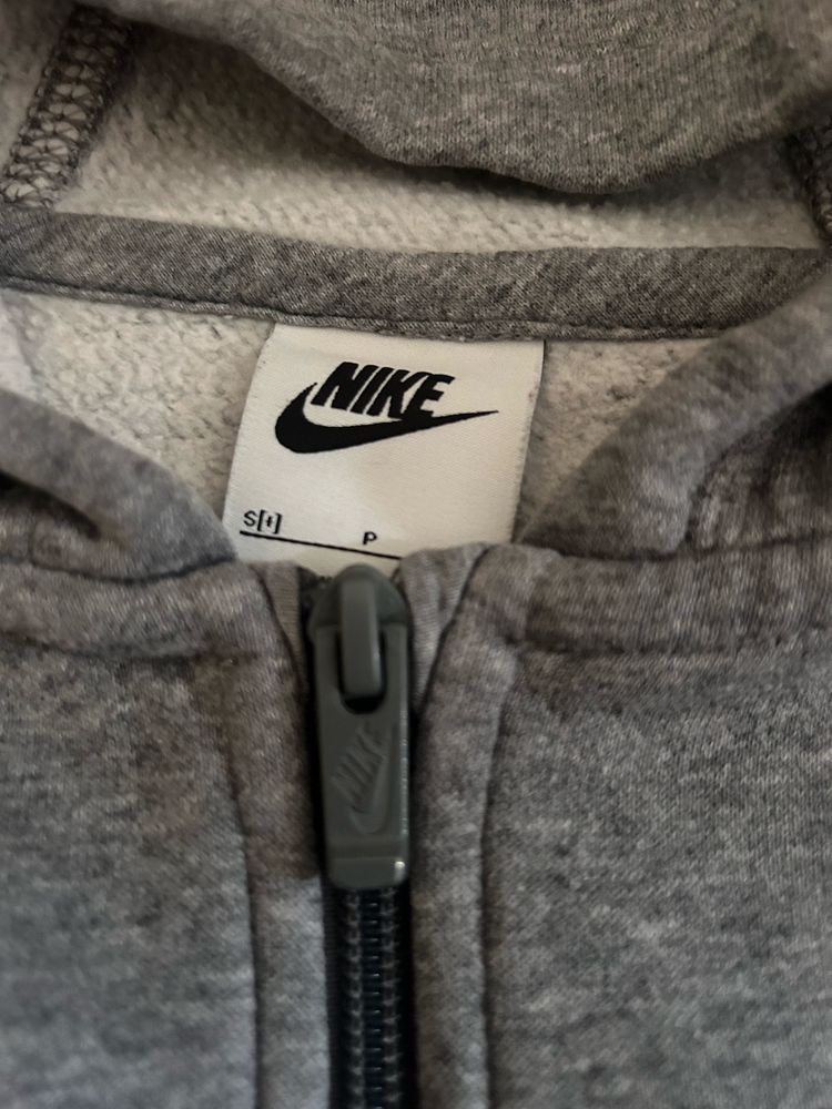 Худі, кофта на блискавці Nike 128-134р (s)