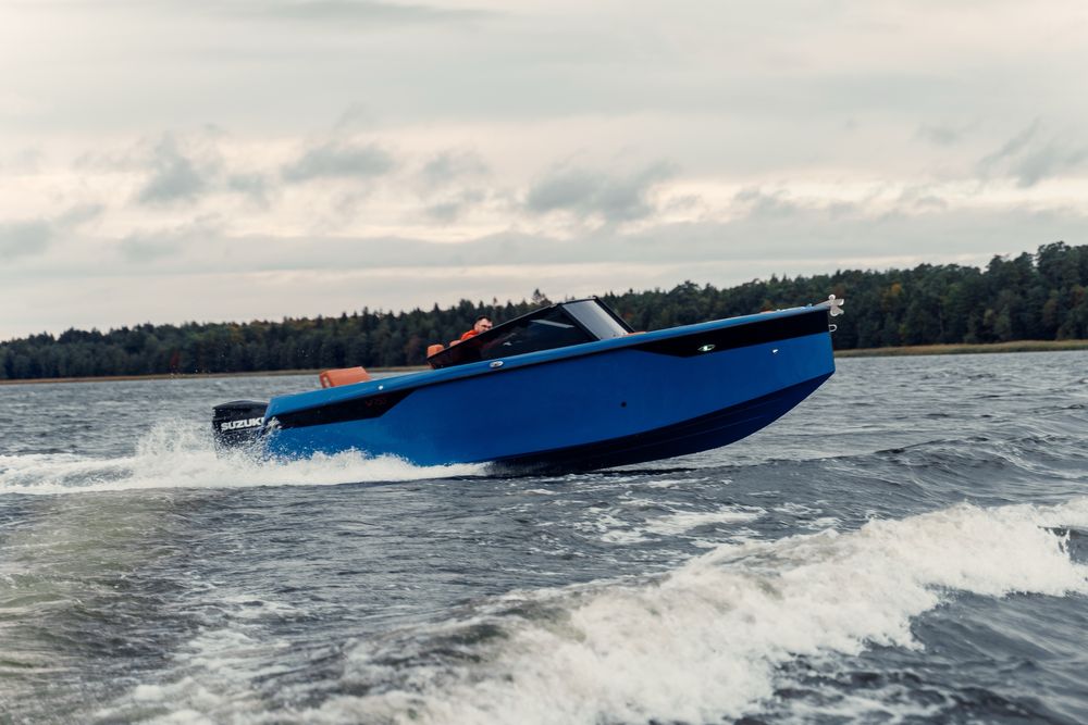 Wynajem/czarter łodzi motorowej Texas 575  Wakeboard/ Koło