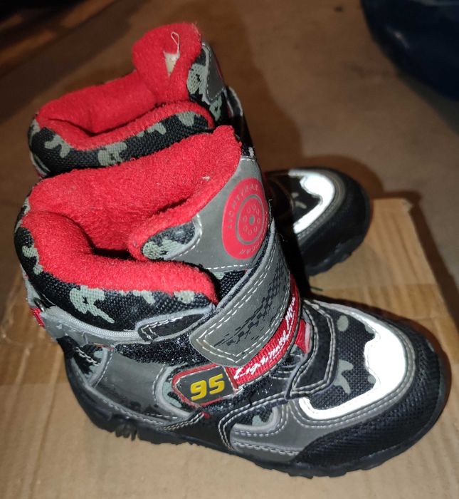 Buty zimowe McQueen Cars rozmiar 25