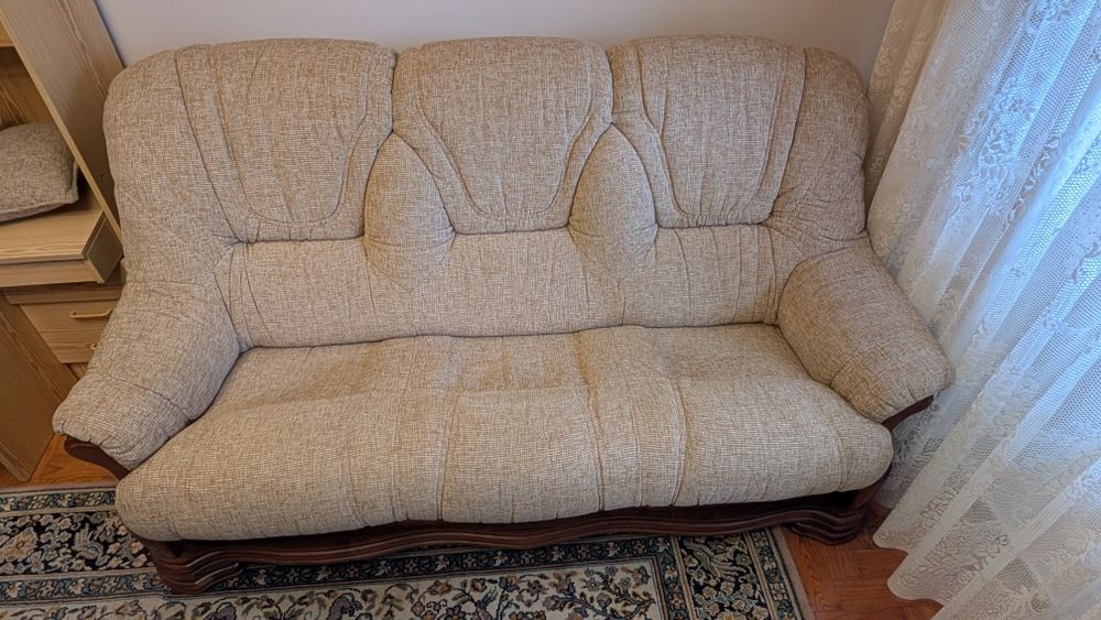 Sofá 3 pessoas elegante