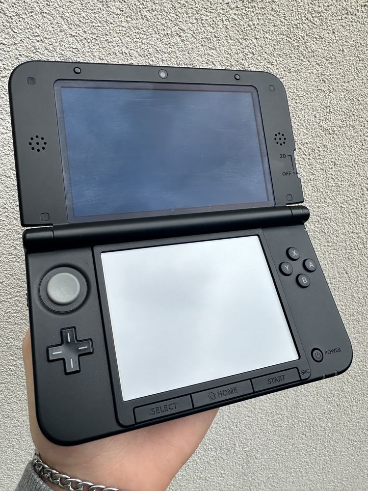 3DS XL Azul (Desbloqueada, 128Gb, Pokem/ Zelda/ Inaz/ DQuest/ FireEmb)
