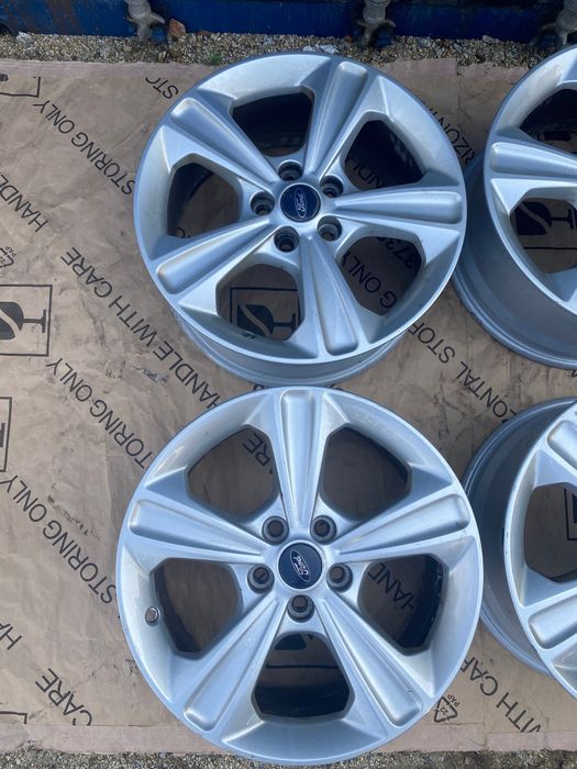 Felgi Aluminiowe Ford Kuga MK2 5x108 7.5x17” ET52,5 oryginał b. ładne