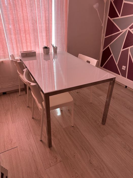 Mesa refeicao branca
