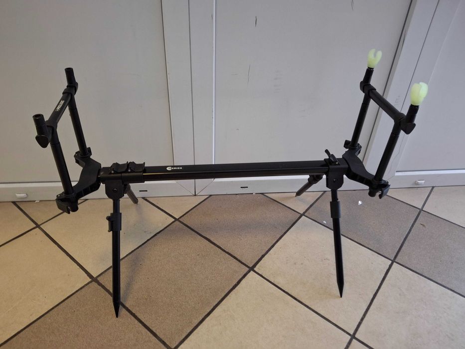 Prologic C-Series Convertible Rod Pod 2 wędki