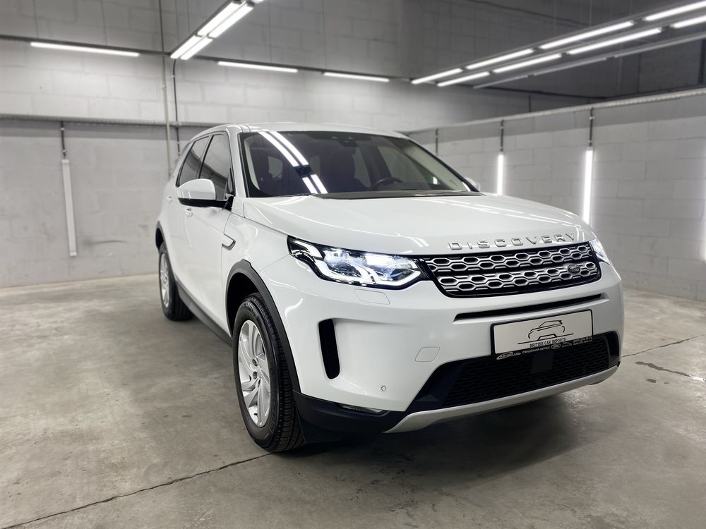 В наявності автомобіль Land Rover Discovery Sport 2019