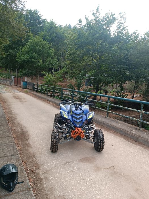 Yamaha Raptor 660