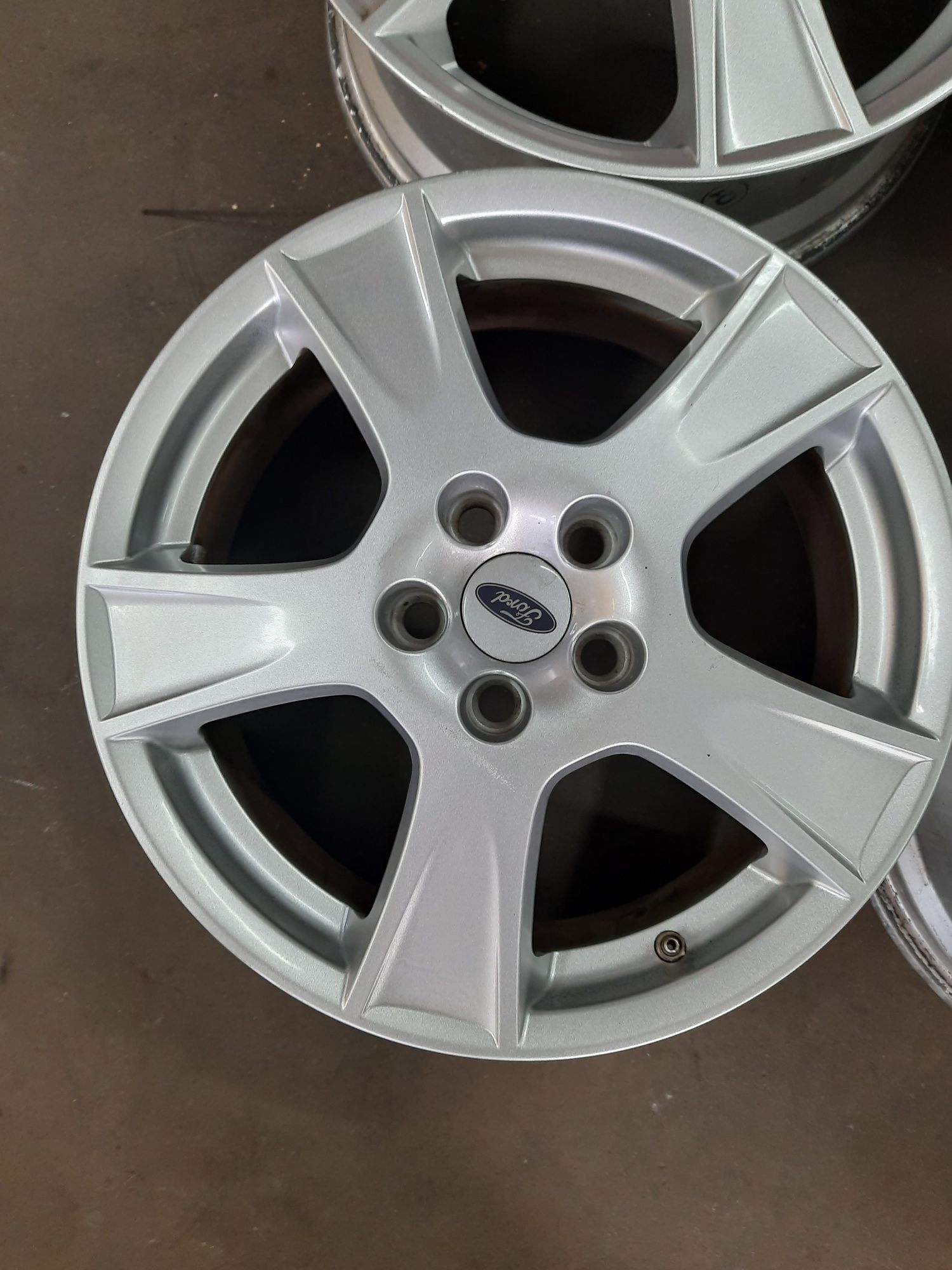 (021) Felgi 17" 5x108 ET 52,5 6,5j - Ford