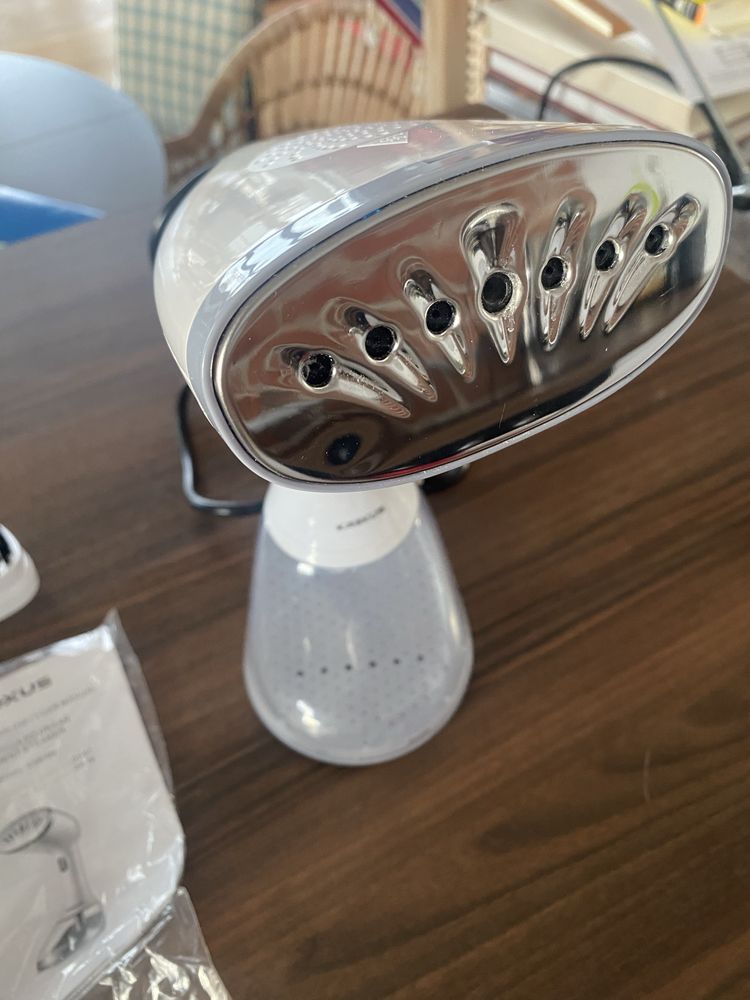 Parownica do ubrań Żelazko parowe Steamer KREXUS