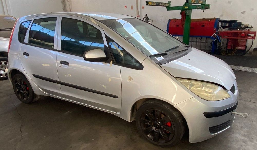 Mitsubishi Colt 1.1i de 2007 disponível para peças