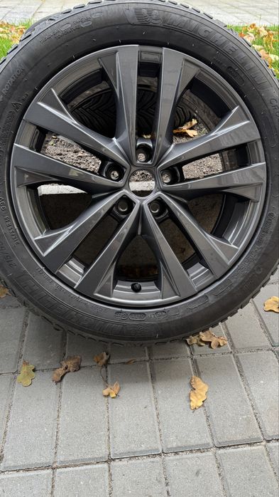 Kola 18 5x114,3 oponami całorocznymi Michelin Crossclimate 2 215/55R18