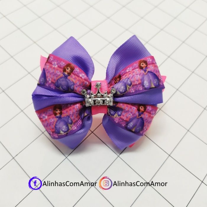 Laços, Ganchos, Bandoletes, Meias e Porta travessões, feitos á mão