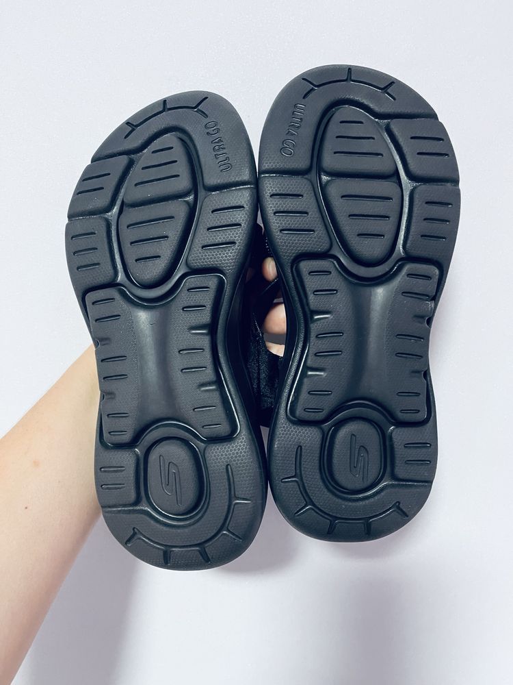 Сандалі Жіночі Skechers 37р