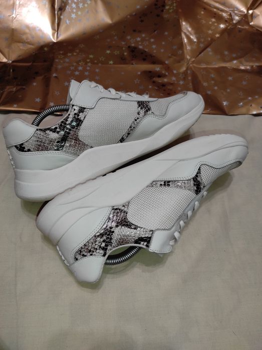 Кросівки Clarks original 39р. 25см натуральна шкіра