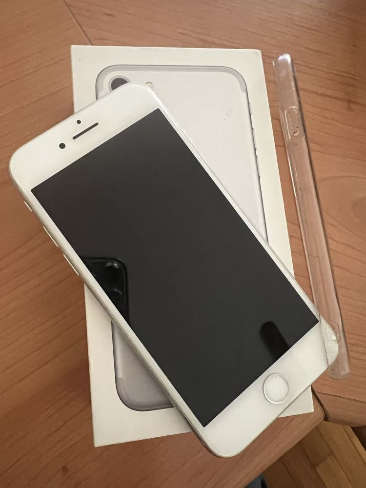 Iphone 7 com 32 GB impecavel