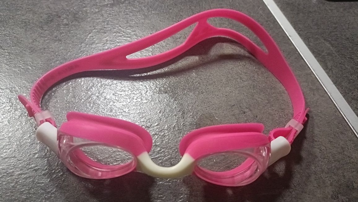 Okularki, okulary  do pływania  Aqua Speed , regulowane .