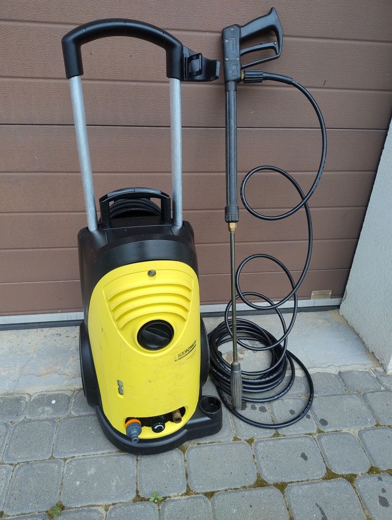 Profesjonalna myjka Karcher HD 5/15 .