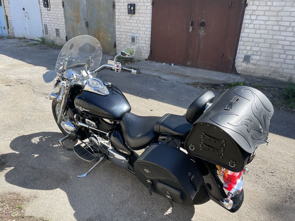 Suzuki Intruder c 800